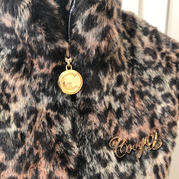 COOGi Faux fur vest  leather trim - Picture 3 of 7